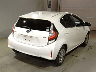 TOYOTA AQUA 2018