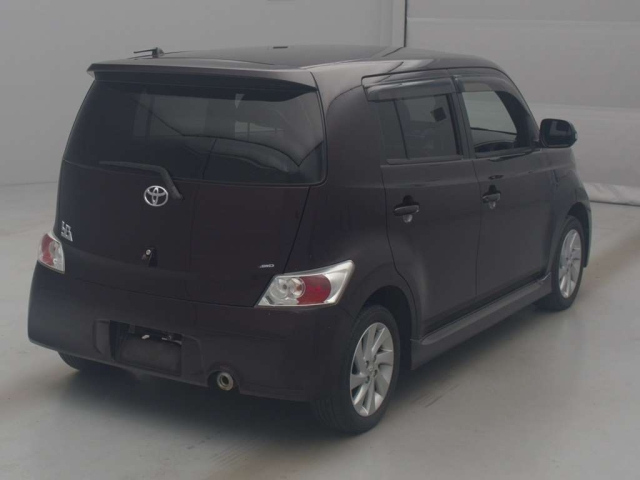 TOYOTA BB 2009