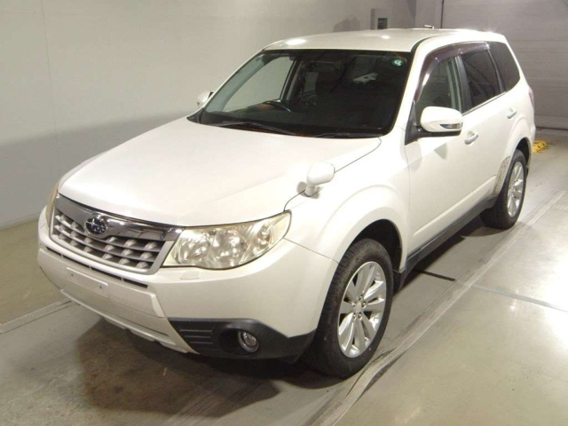 SUBARU FORESTER 2011
