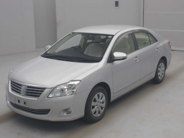 TOYOTA PREMIO 2014