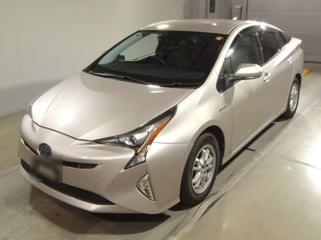 TOYOTA PRIUS 2016