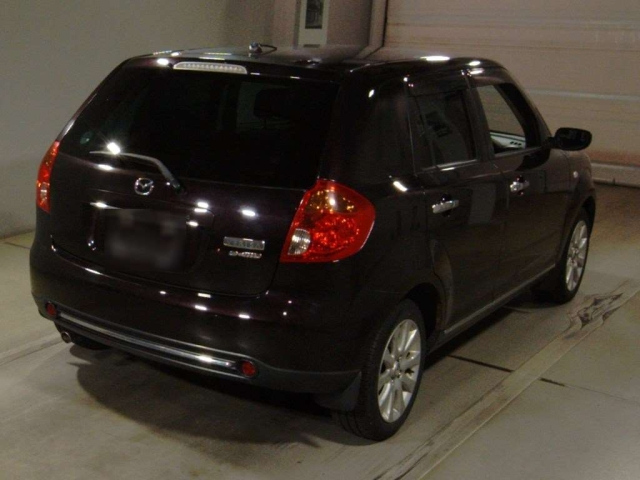 MAZDA VERISA 2011