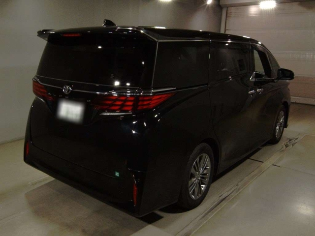 TOYOTA ALPHARD 2023