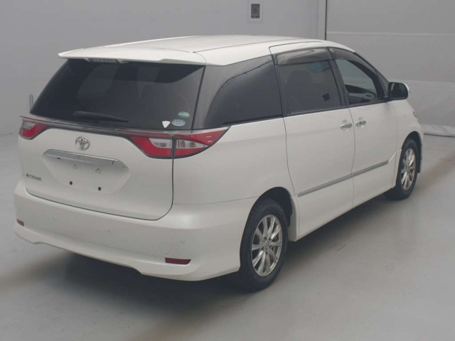 TOYOTA ESTIMA 2016