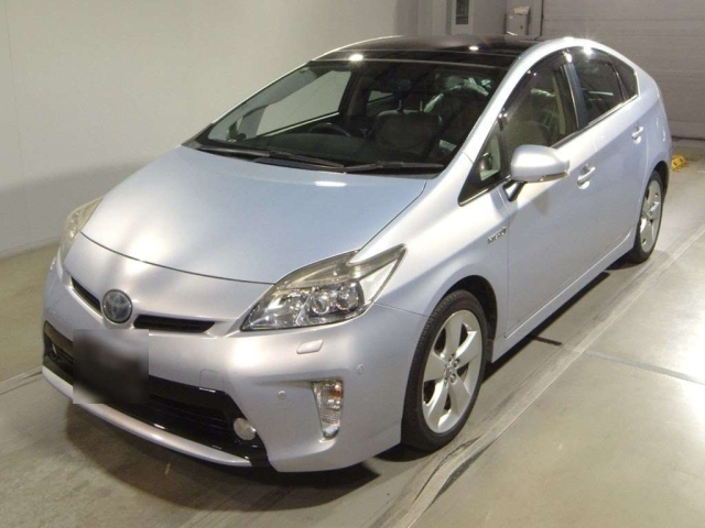 TOYOTA PRIUS 2015