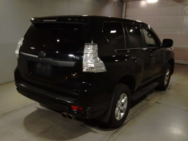 TOYOTA LAND CRUISER PRADO 2016