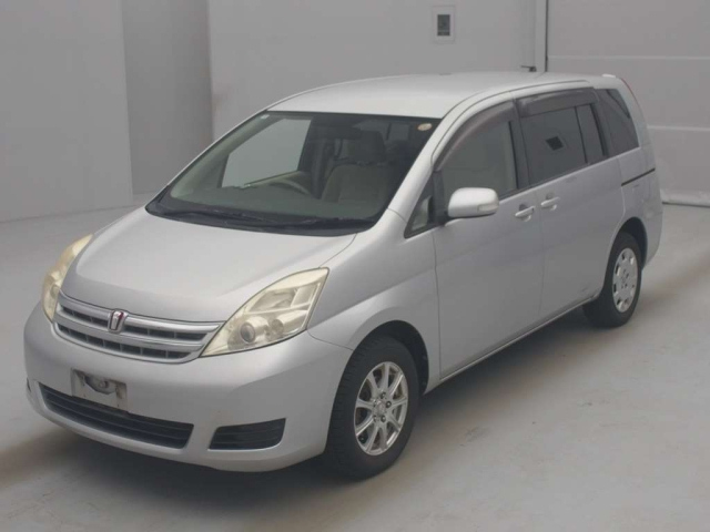 TOYOTA ISIS 2010