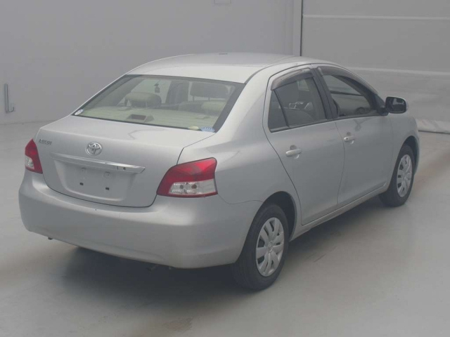 TOYOTA BELTA 2011