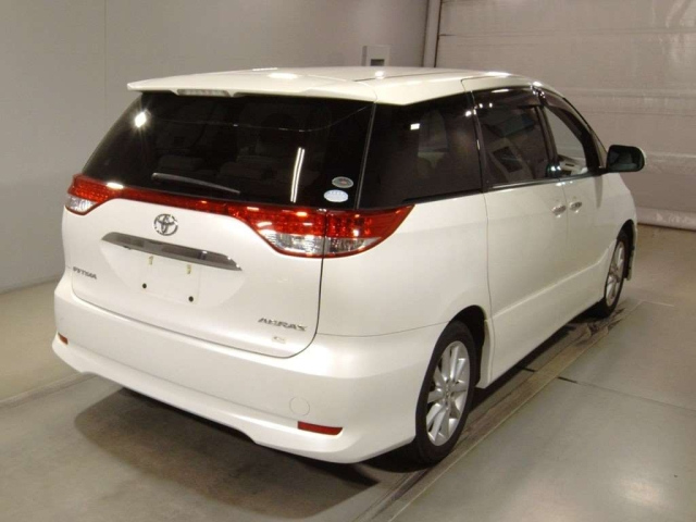 TOYOTA ESTIMA 2011