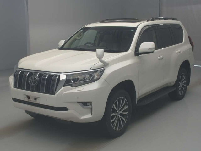 TOYOTA LAND CRUISER PRADO 2020