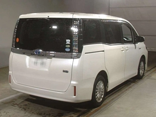 TOYOTA VOXY 2015
