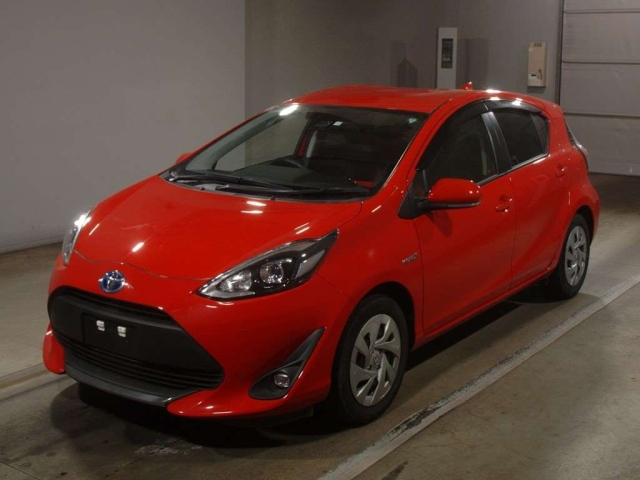 TOYOTA AQUA 2020