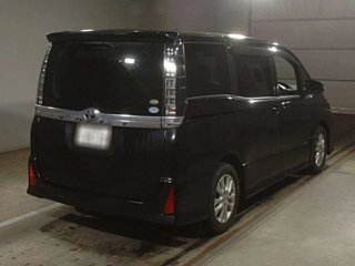 TOYOTA VOXY 2015