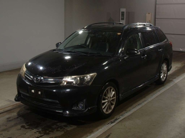 TOYOTA COROLLA FIELDER 2013