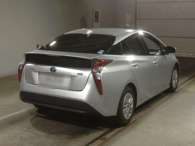 TOYOTA PRIUS 2018