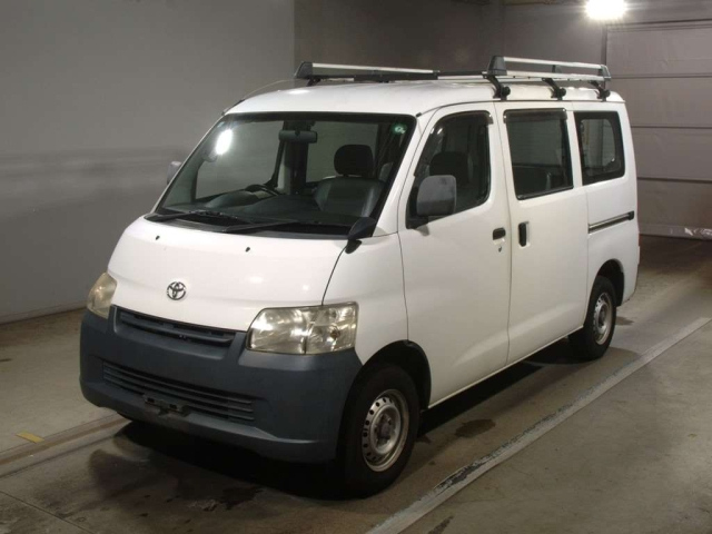 TOYOTA TOWN ACE VAN 2014