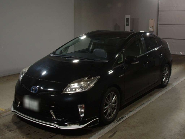 TOYOTA PRIUS 2013