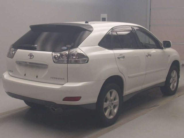 TOYOTA HARRIER 2010