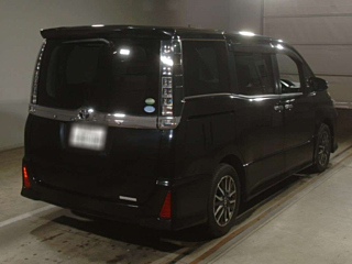 TOYOTA VOXY 2015