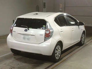 TOYOTA AQUA 2013