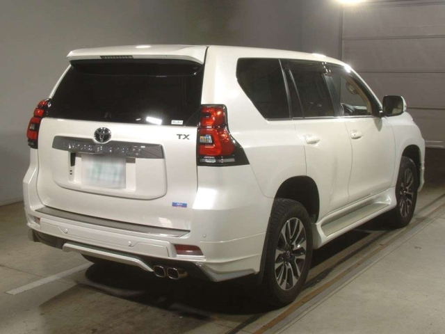 TOYOTA LAND CRUISER PRADO 2021