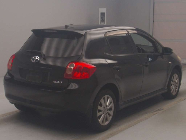 TOYOTA AURIS 2008