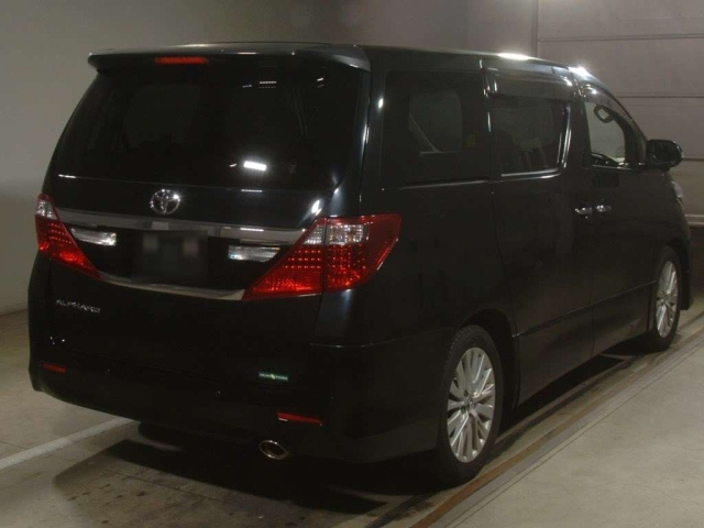TOYOTA ALPHARD 2011