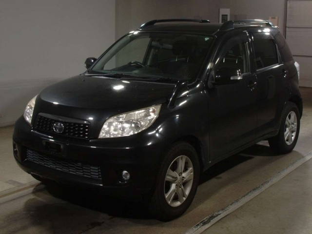 TOYOTA RUSH 2011