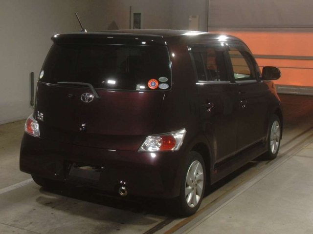 TOYOTA BB 2009