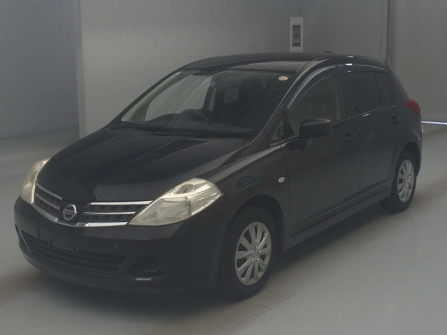 NISSAN TIIDA 2012