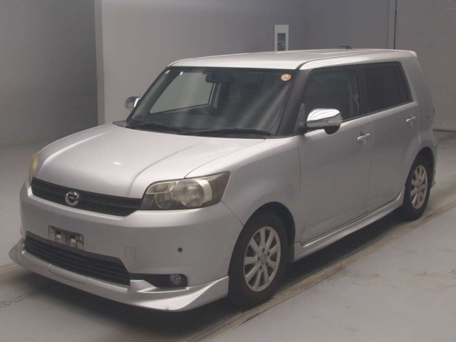 TOYOTA COROLLA RUMION 2011