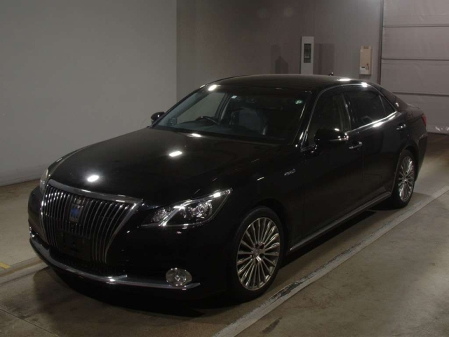 TOYOTA CROWN 2016