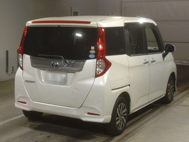 TOYOTA ROOMY 2019