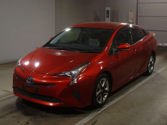 TOYOTA PRIUS 2016