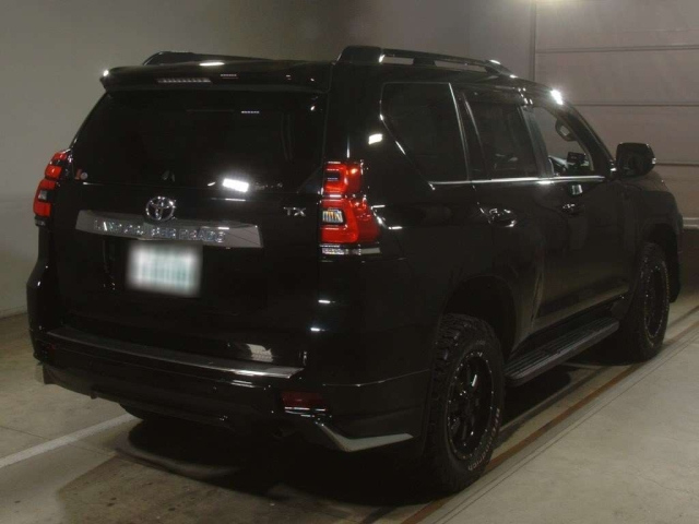 TOYOTA LAND CRUISER PRADO 2021