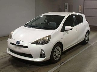 TOYOTA AQUA 2012