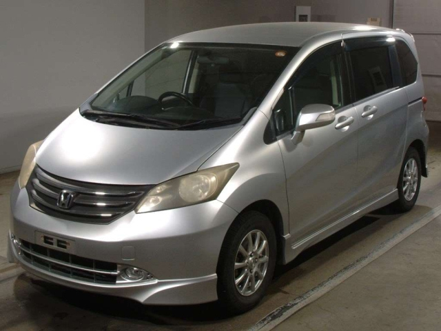 HONDA FREED 2009