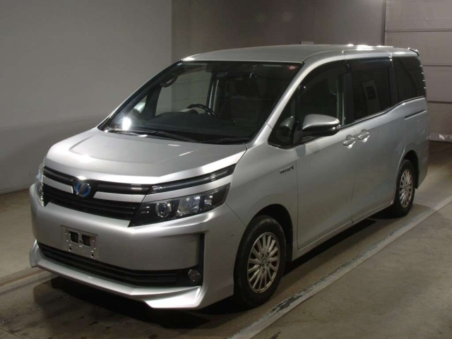 TOYOTA VOXY 2016