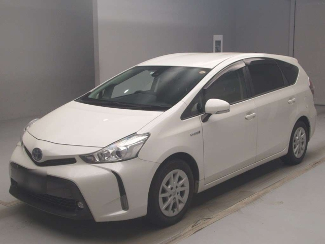 TOYOTA PRIUS ALPHA 2020
