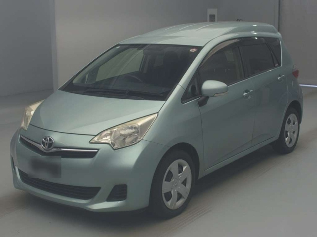TOYOTA RACTIS 2012