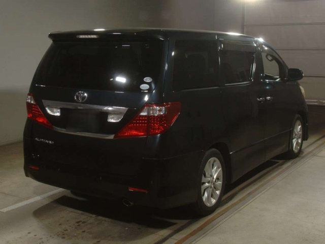 TOYOTA ALPHARD 2010