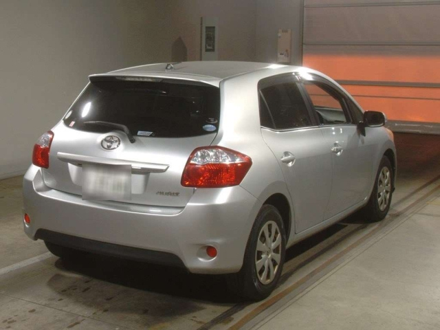 TOYOTA AURIS 2010