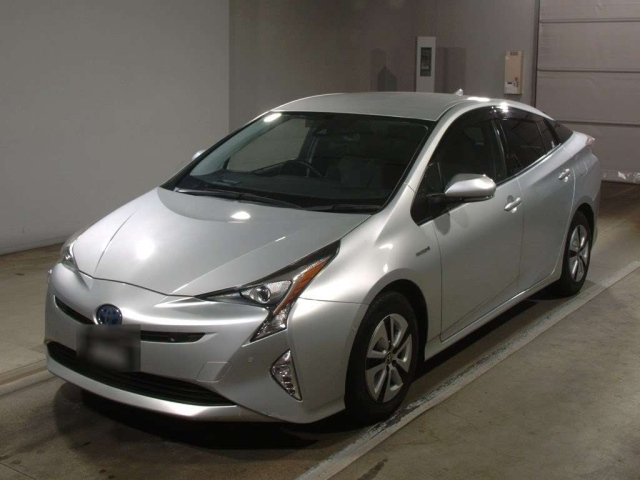 TOYOTA PRIUS 2018