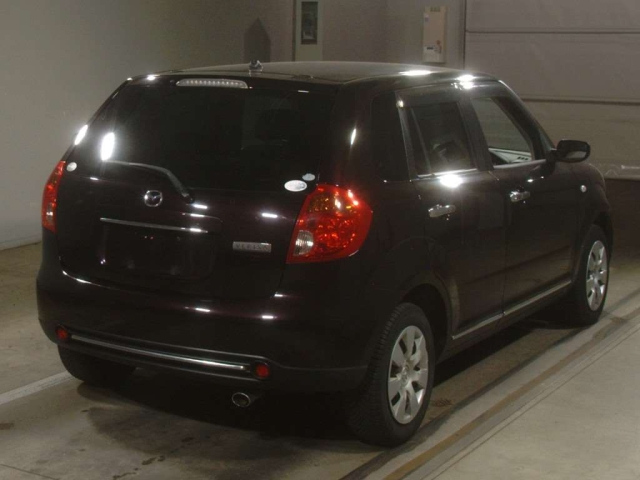 MAZDA VERISA 2012