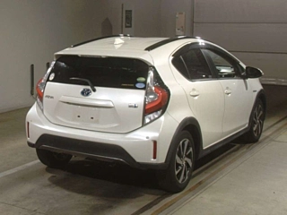 TOYOTA AQUA 2018