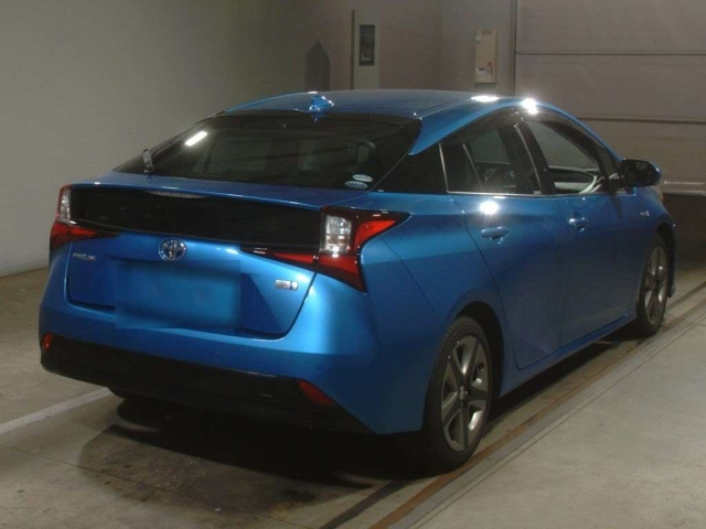 TOYOTA PRIUS 2019