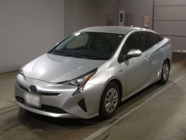 TOYOTA PRIUS 2018