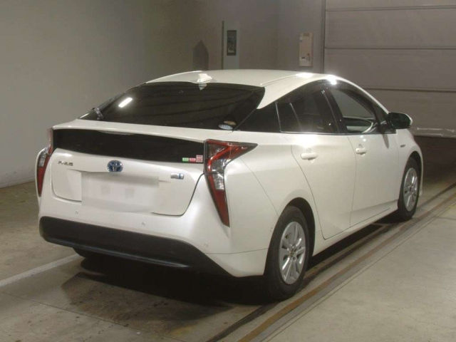 TOYOTA PRIUS 2018