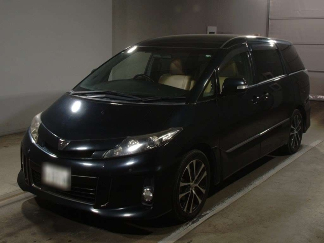 TOYOTA ESTIMA 2015