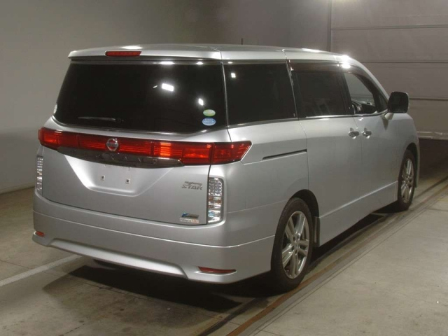 NISSAN ELGRAND 2011